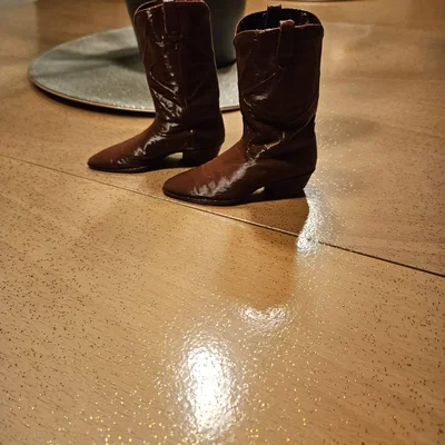 Hộp Quà Tặng Hình Đôi Ủng Cowboy