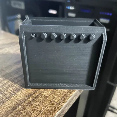 Khay Đựng Phím Gảy Guitar Kiểu Dáng AMP - Mẫu In 3D Độc Đáo