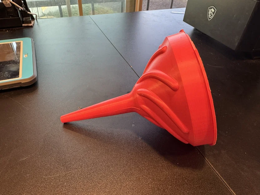 Phễu Turbo (Turbo Funnel) bản cải tiến với ống dẫn dài và hẹp - Image 1