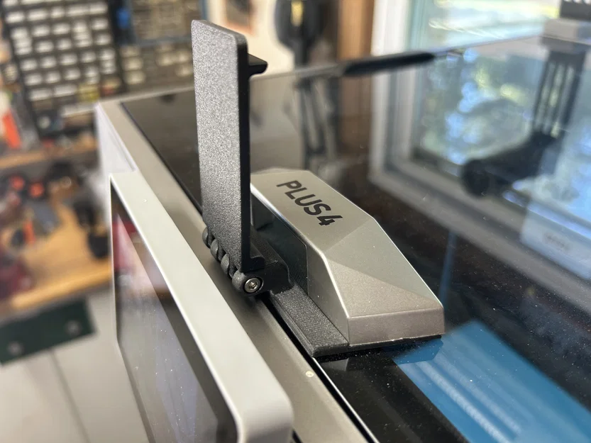 Giá đỡ thông gió mặt kính phía trên cho Qidi Plus 4 - Image 3