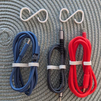 Kẹp giữ dây cáp (Cable holder clip)