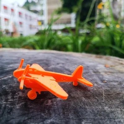 Mô hình máy bay chiến đấu lắp ráp dạng Kitcard độc đáo