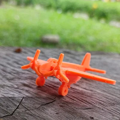 Mô hình máy bay chiến đấu lắp ráp dạng Kitcard độc đáo