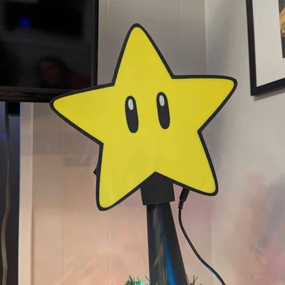 Ngôi sao Mario trang trí đỉnh cây thông Noel