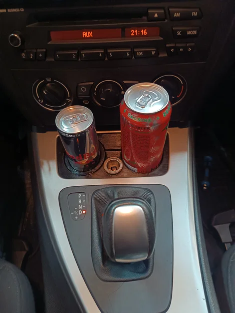 Khay đựng cốc cho BMW E90/E91 - Phụ kiện tiện ích in 3D - Image 1