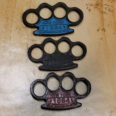 Mô hình trang trí nắm đấm sắt 1864 Metropolitan Police (NYC) độc đáo