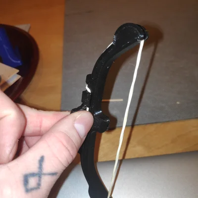 Cung bắn tăm và tăm bông bằng dây thun (Rubber band Bow) 6