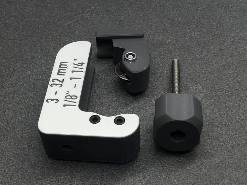 Dụng cụ cắt ống nhỏ gọn: Chính xác và đa năng cho ống PVC, đồng và nhôm - Image 2