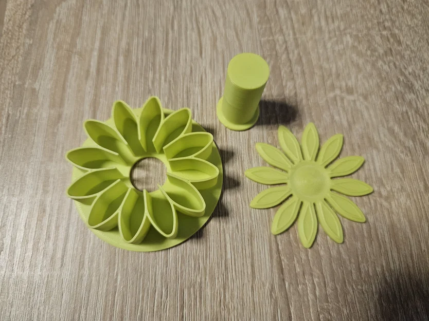 Khuôn cắt bánh quy hình hoa - Image 1