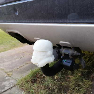 Nắp bảo vệ móc kéo xe hơi hình mũ Stormtrooper