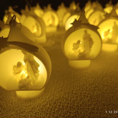 Mẫu in 3D quả cầu Giáng sinh hang đá có khe đặt nến LED