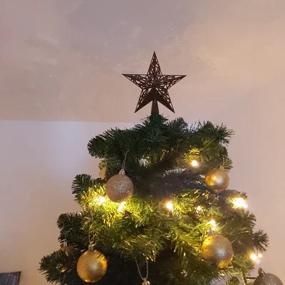 Ngôi sao trang trí đỉnh cây thông Noel kiểu Low Poly