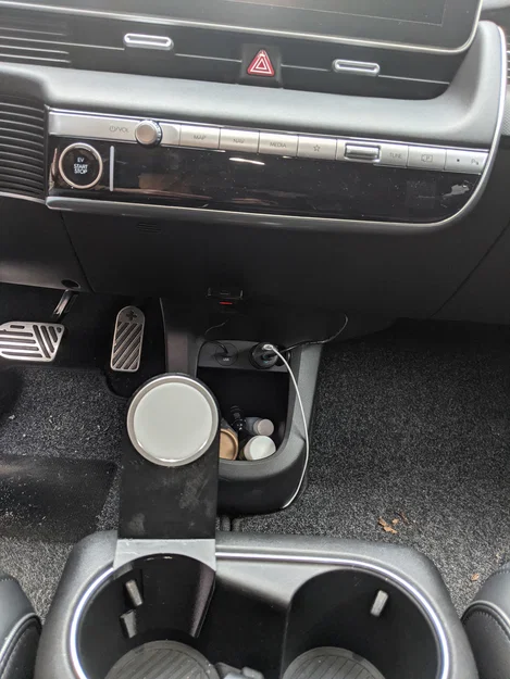 Giá đỡ iPhone MagSafe cho Hyundai Ioniq 5 - Image 1