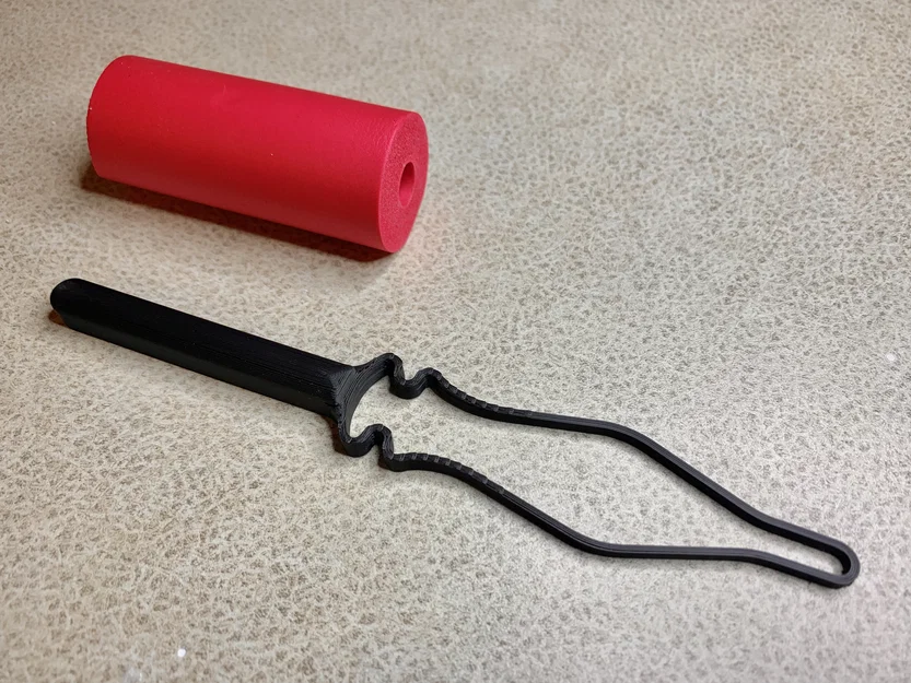 Dụng cụ hỗ trợ cài nút áo (Button hook) - Image 3