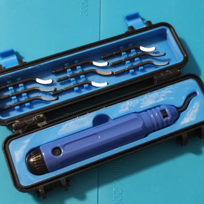 Hộp đựng dụng cụ gọt ba via siêu bền (có nắp cho NB1100)