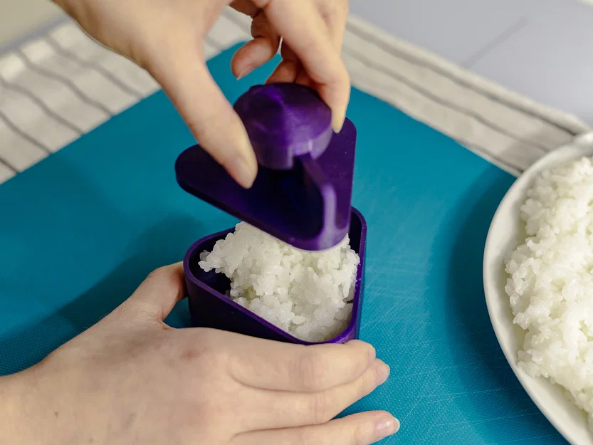 Khuôn Ép Cơm Nắm Onigiri (Onigiri Rice Ball Press Mould) - Image 3