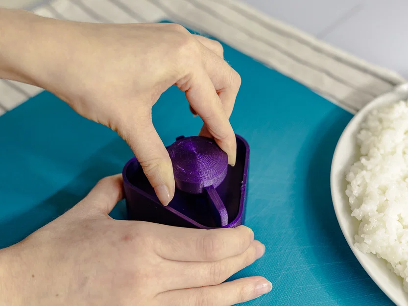 Khuôn Ép Cơm Nắm Onigiri (Onigiri Rice Ball Press Mould) - Image 4