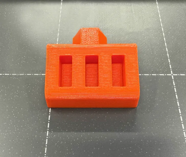 Khay 3 khe cắm USB chuẩn A cho bảng treo HSW - Image 1