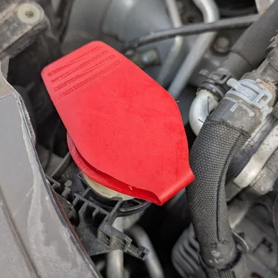 Nắp bình nước rửa kính Skoda - Giải pháp in 3D tiện lợi cho ô tô