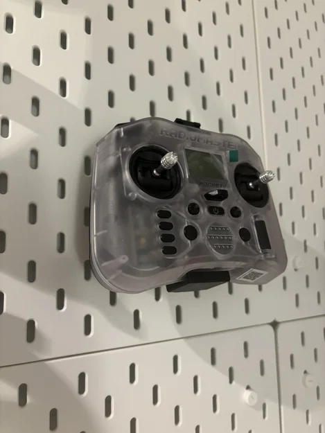 Giá treo Radiomaster Pocket cho bảng IKEA SKADIS - Image 1