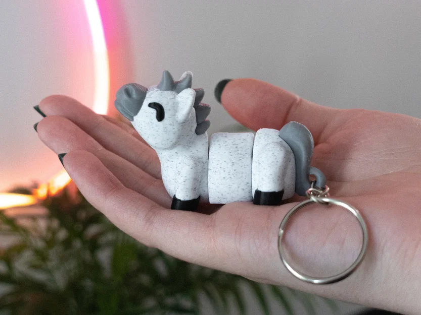 Flexi Horse (+Keychain) - Mô hình ngựa cử động linh hoạt - Image 1