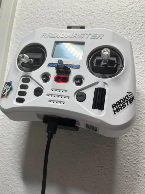 Giá treo tường cho tay điều khiển Radiomaster Pocket - Image 5