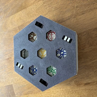 Hộp Đựng Game Hive (Có Thể Tùy Chỉnh Thông Số)