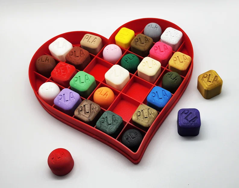 Hộp Đựng Kẹo Hình Trái Tim Dành Cho Mẫu Thử Filament - Image 1