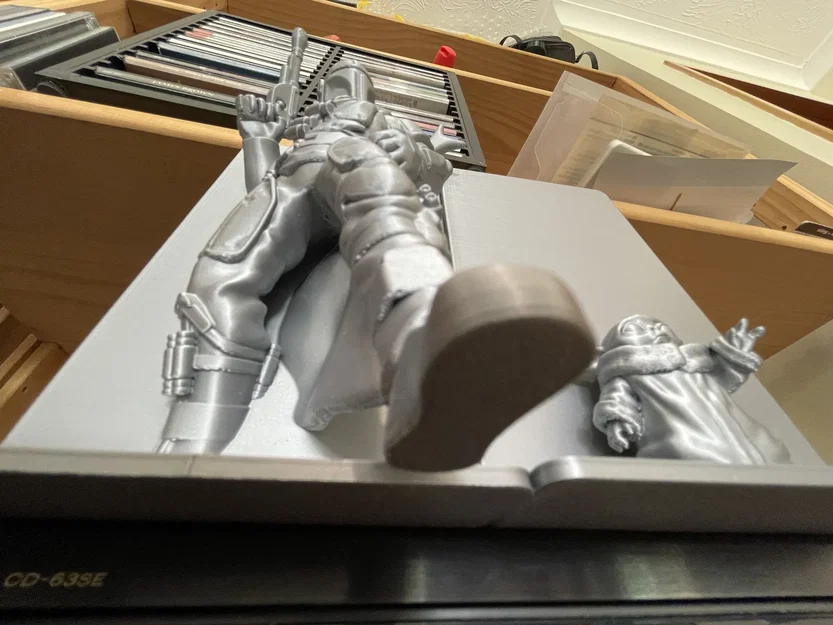 Bộ chặn sách The Mandalorian & Baby Yoda - Image 2