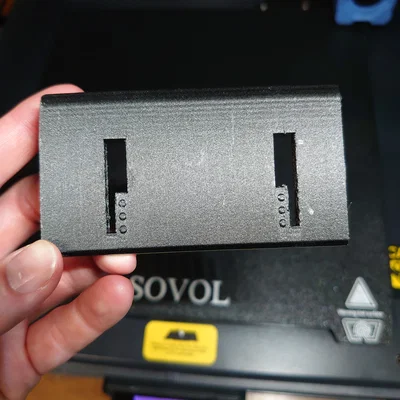 Giá treo màn hình HDMI trên đỉnh máy in Sovol SV08