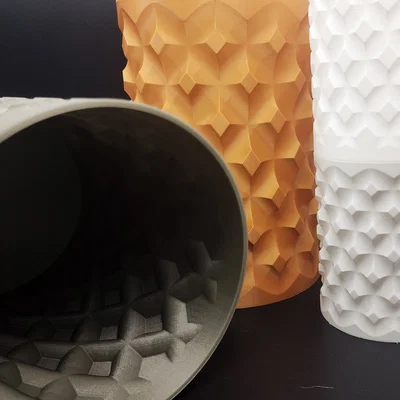 Bộ sưu tập bình hoa xoắn ốc họa tiết kim cương 3D độc đáo