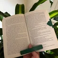 Bộ kẹp giữ trang sách và Bookmark 3D tiện lợi cho mọt sách - Thumbnail 1