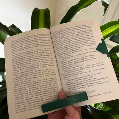 Bộ kẹp giữ trang sách và Bookmark 3D tiện lợi cho mọt sách
