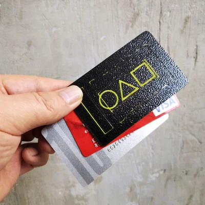 Giá đỡ điện thoại siêu mỏng (1.5mm) cỡ thẻ tín dụng