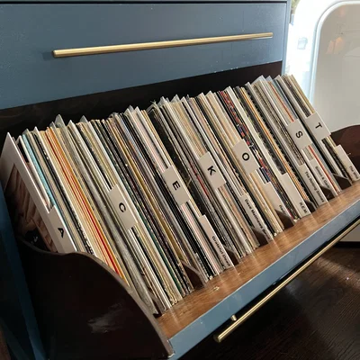 Bộ tấm ngăn phân loại đĩa than Vinyl (A-Z) và thẻ tên ban nhạc