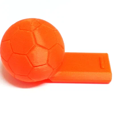 Còi hình trái bóng đá