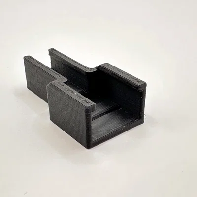 Dụng cụ hỗ trợ nạp đạn cho súng trường Sturmgewehr 90 (STGW 90)