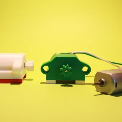 Vỏ hộp Brikkitron tương thích Lego cho động cơ loại 130