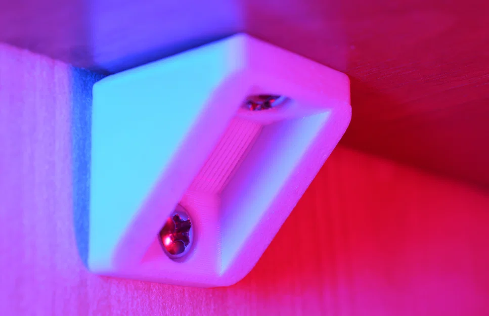 Ke đỡ kệ 3D – Giải pháp gia cố kệ gỗ chắc chắn tại nhà - Image 1