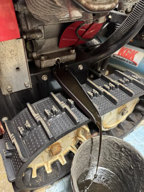 Ống dẫn xả nhớt cho máy thổi tuyết Honda - Image 3