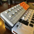 Giá đỡ Yamaha SEQtrak cho Arturia Minilab (mk2 & mk3) - Thumbnail 1