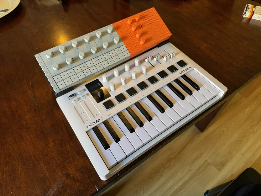 Giá đỡ Yamaha SEQtrak cho Arturia Minilab (mk2 & mk3) - Image 16