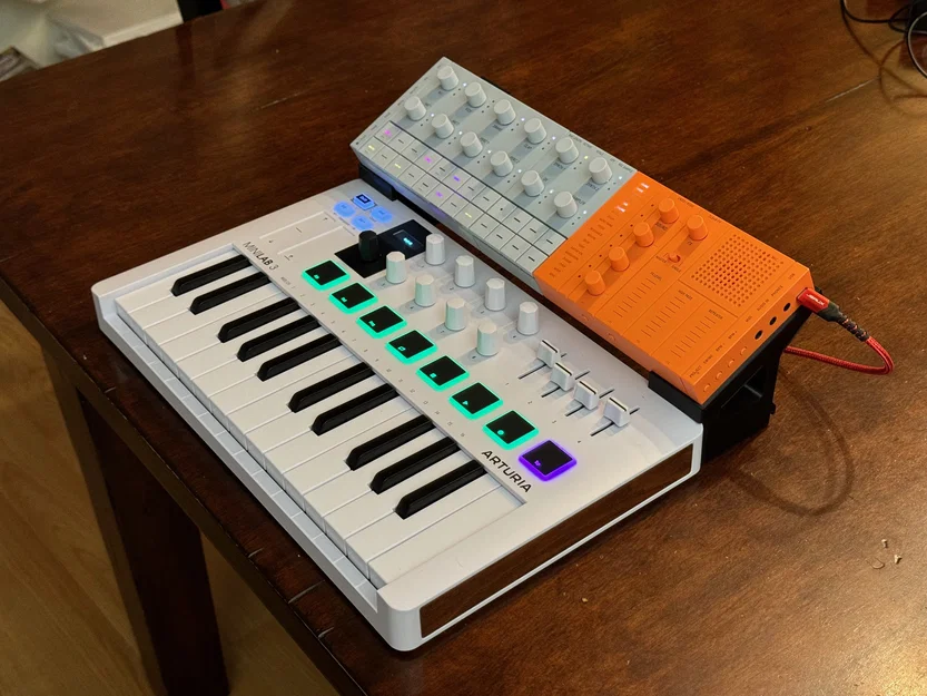 Giá đỡ Yamaha SEQtrak cho Arturia Minilab (mk2 & mk3) - Image 17