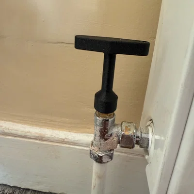 Chìa khóa vặn van radiator UK 3.7*7mm