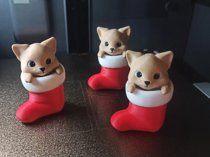 Mô hình 3D mèo con trong tất Giáng sinh dễ thương - Image 1