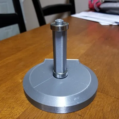 Ống đựng bút xoay hình ổ đạn súng lục (Revolver Pen Holder)