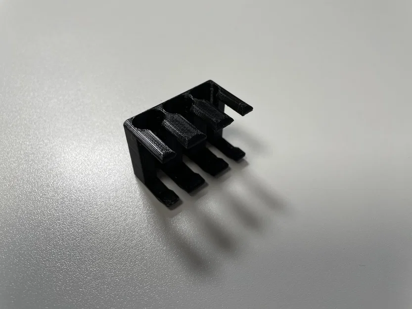 Giá đỡ cáp sạc 3 đầu để bàn - Image 5