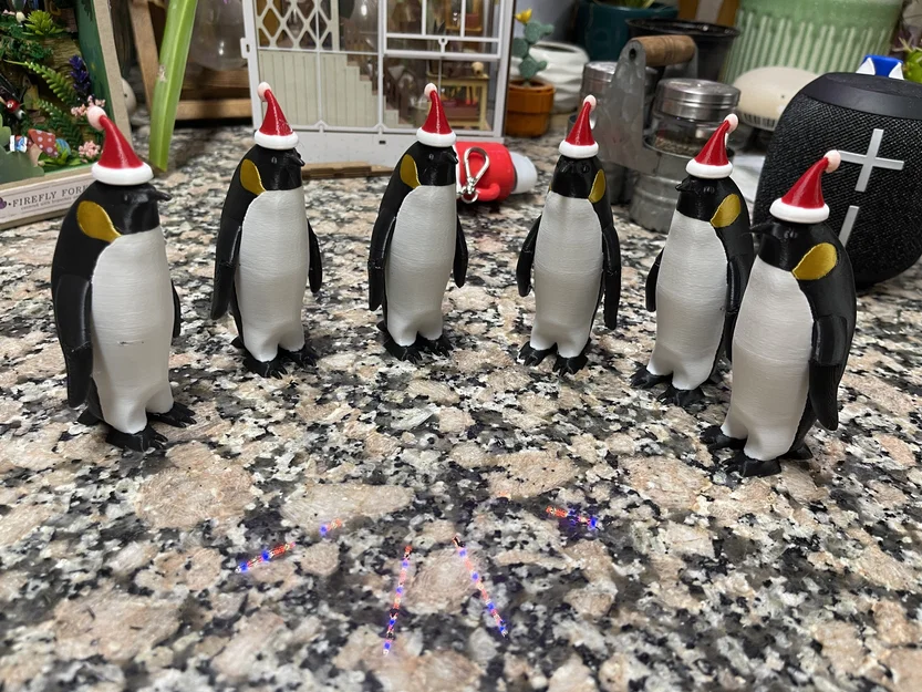 Mô hình chim cánh cụt hoàng đế đón Giáng sinh in 3D (Phiên bản MMU) - Image 1