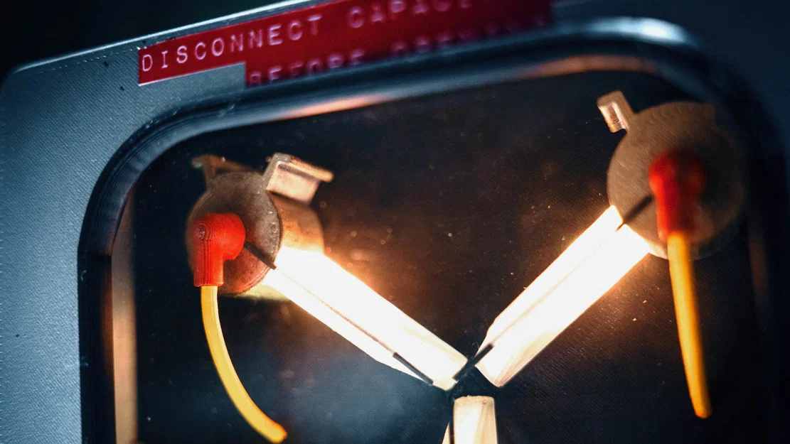 Đồng hồ báo thức Flux Capacitor (Back to the Future) - Image 2