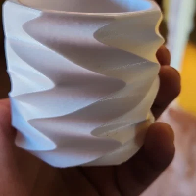 Cốc đựng bút 3D thiết kế xoắn ốc đa năng và hiện đại